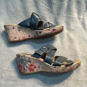 Born b.o.c. Blue Wedge Sandals, size 8 (39) SH01